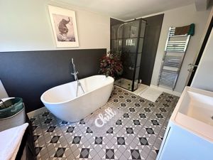 Bathroom- click for photo gallery